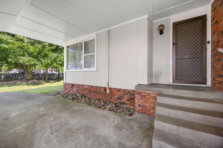 64 Angelo Avenue Howick_17