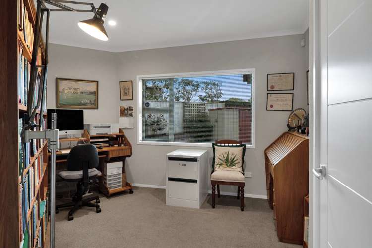 2 Manurau Crescent Merrilands_13