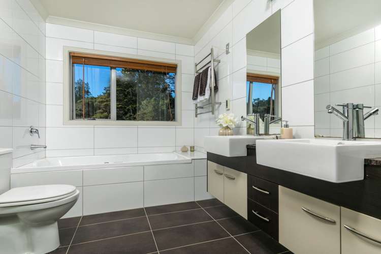 112 Kyle Road Greenhithe_12