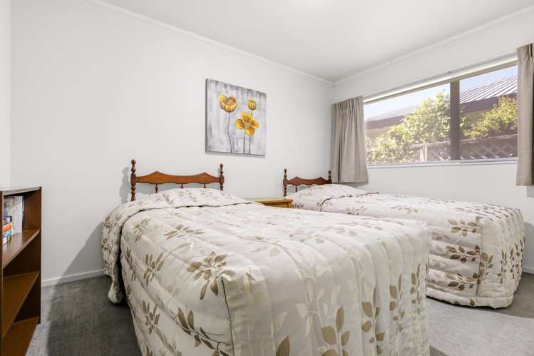 2/12 Heathcote Street Central_11