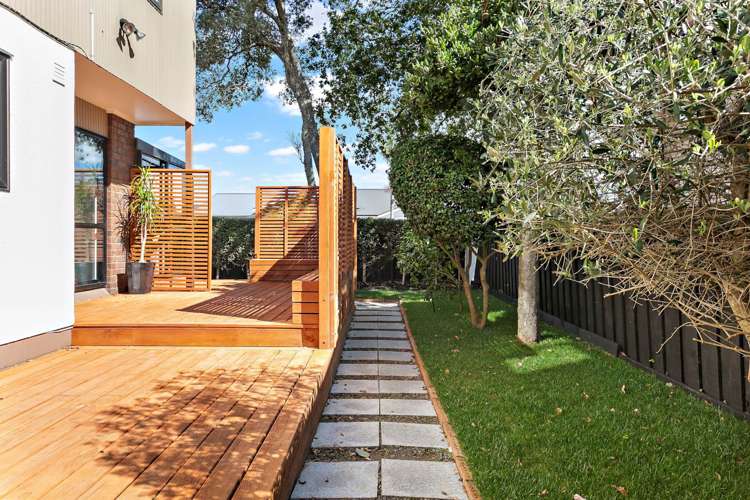6 Springwood Place Mount Eden_14