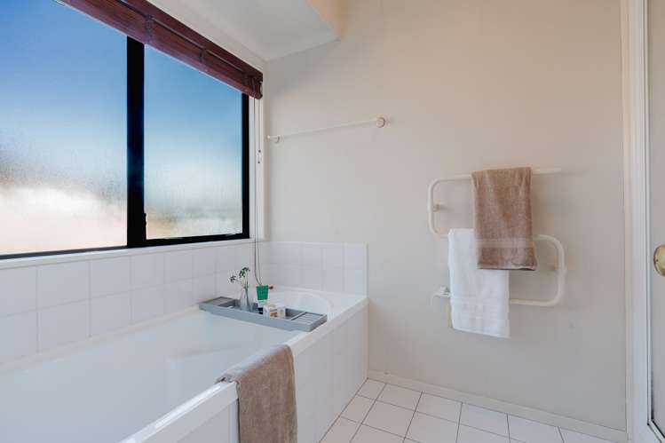 281 Grandview Road Western Heights_16