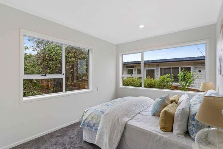 8 Holt Avenue Torbay_11