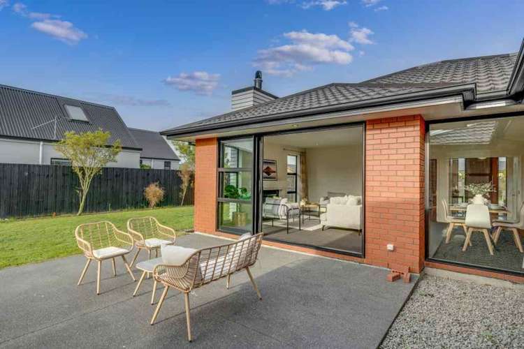 10 Langer Road Lincoln_21