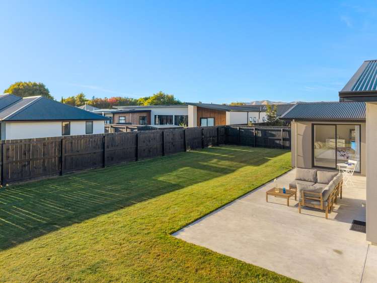 28 Rose Manor Drive Springlands_16