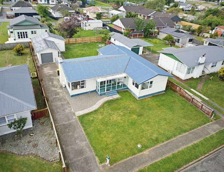 8 Mark Perreau Place Foxton_23