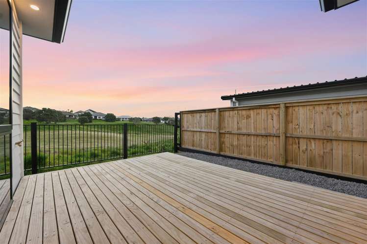 50 Whakairo Crescent Gulf Harbour_10