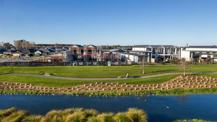 21 Streamside Terrace_1