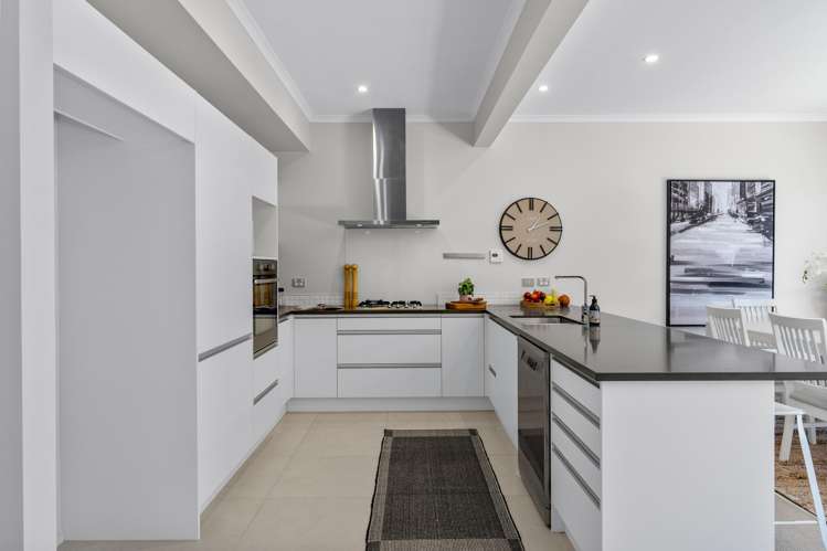 127 Bonair Crescent Silverdale_5