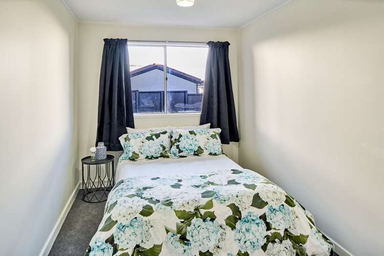 2/35 Mana Esplanade Paremata_8