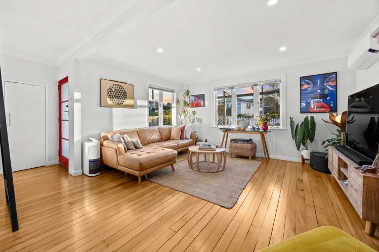 1/4 Ambler Avenue Glen Eden_6