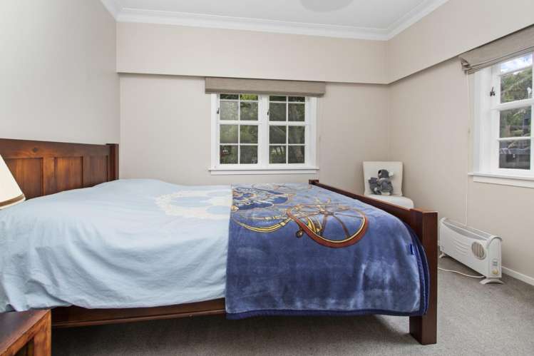 1046 River Road 10469_13