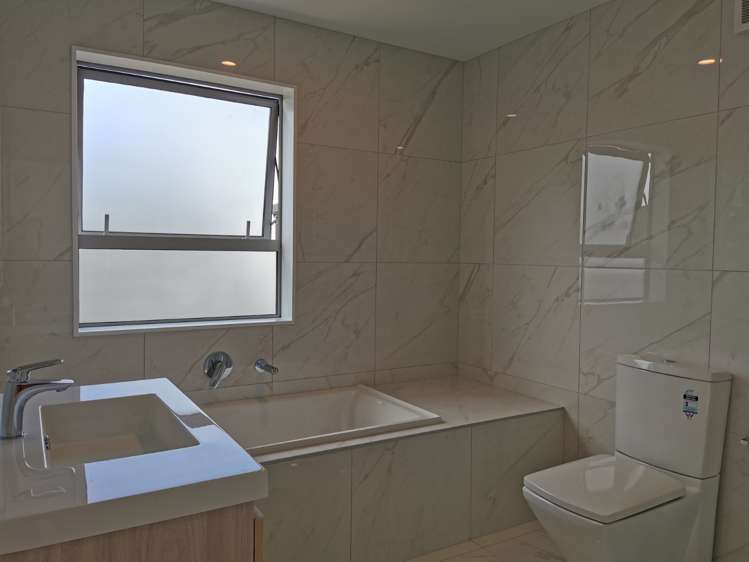 45 Toanui Road Hobsonville_15