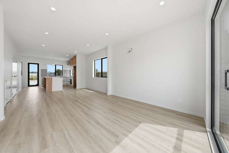 178 Henwood Road_5