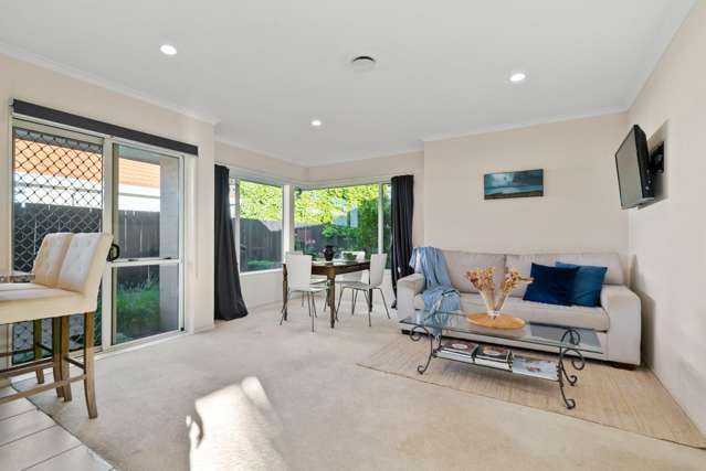 27 Gillett Place Botany Downs_4