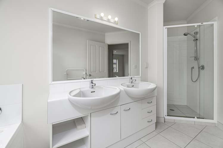 8 Alderbury Way Henderson_24