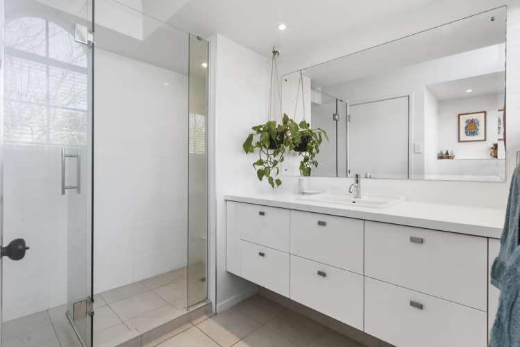 2/107 Orakei Road Remuera_13