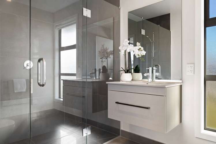 1 Risinghurst Terrace Lower Shotover_17