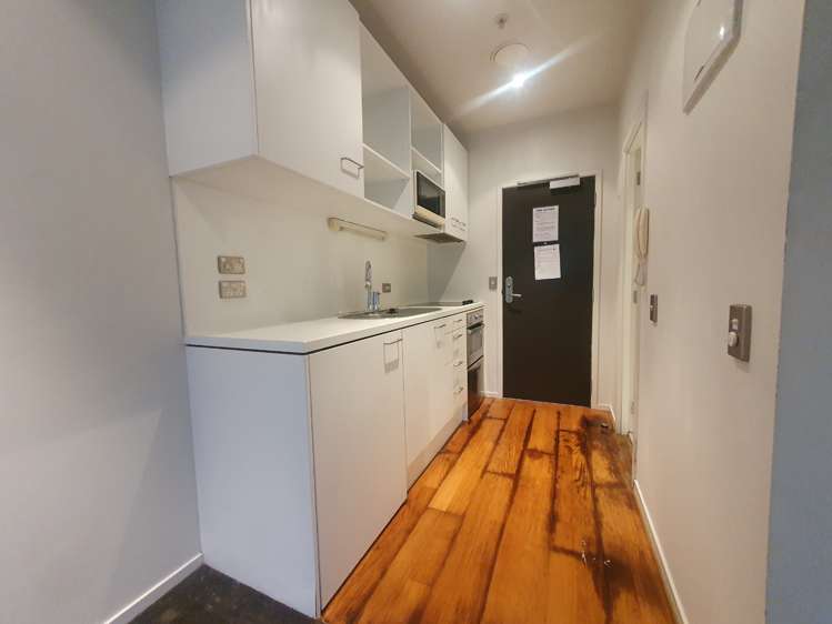 4J/16 Gore Street 10015_2