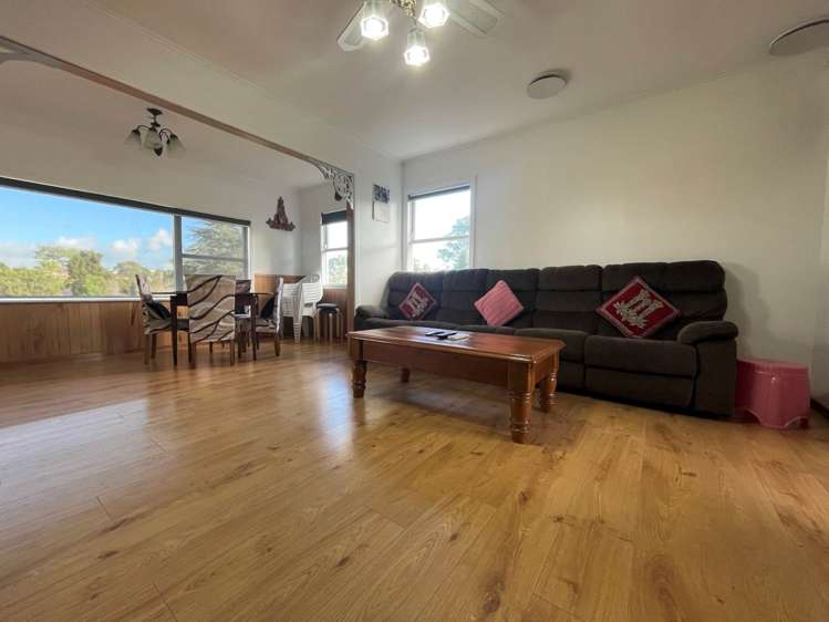 82 Barrys Road Glendene_2