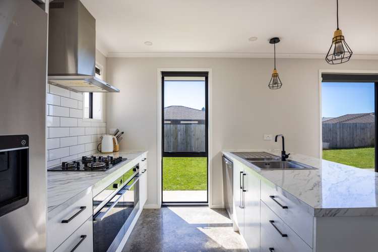 42 Aratapu Street Waitara_12