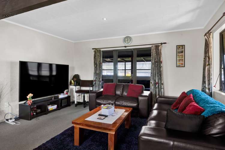 16 Ropata Street Hawera_18