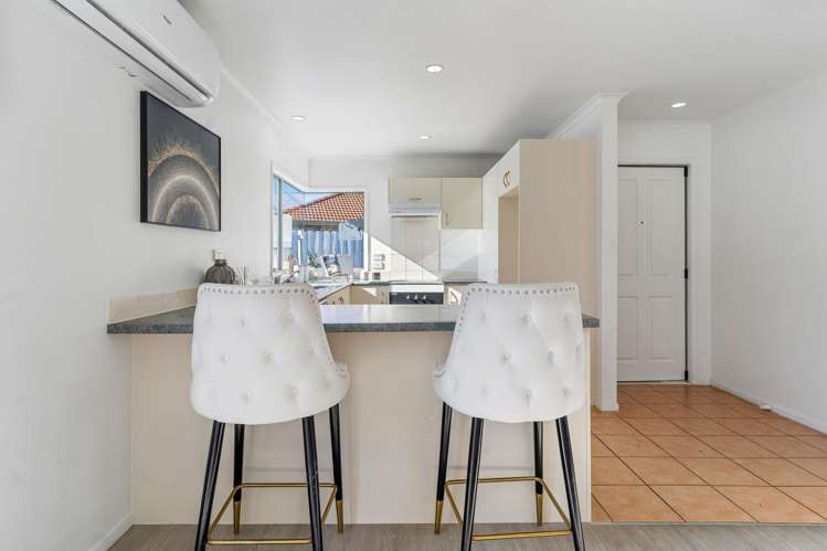 8 Anton Place Takanini_8