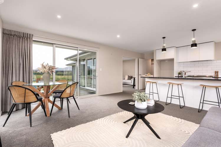 5 Whitehorn Drive Lincoln_4