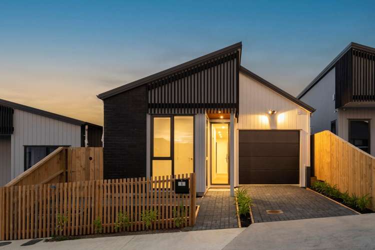 9 Puhikawa Street Massey_1