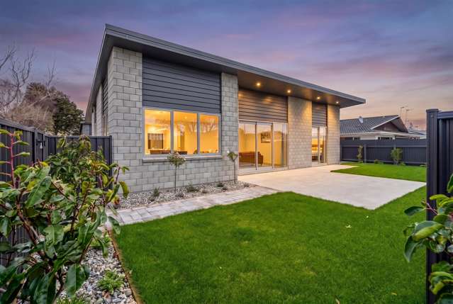 North Facing & Low Maintenance!