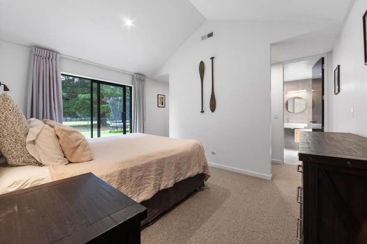 19 Kohunga Crescent Bottle Lake_15