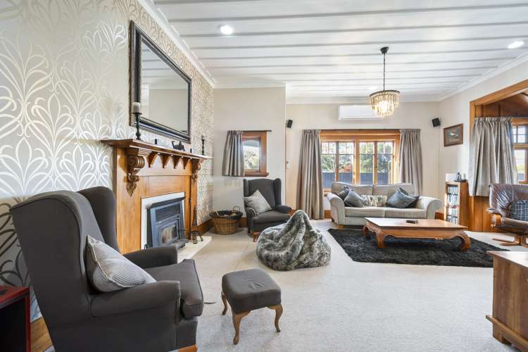 287 College Street West End_11