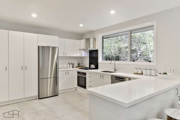 236a Scenic Drive Titirangi_11