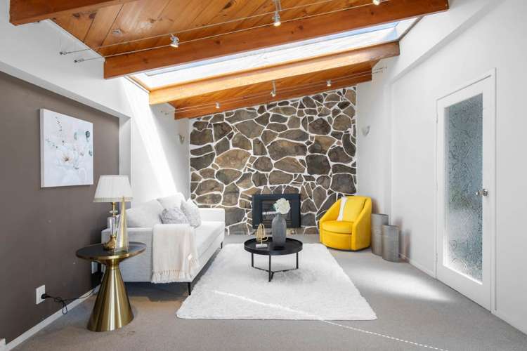 29 Colmar Road Mellons Bay_5