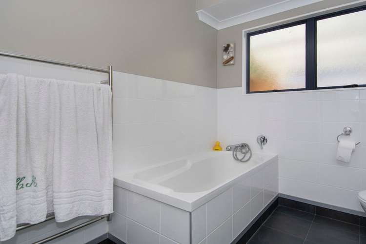 24 Webb Place Papamoa_13