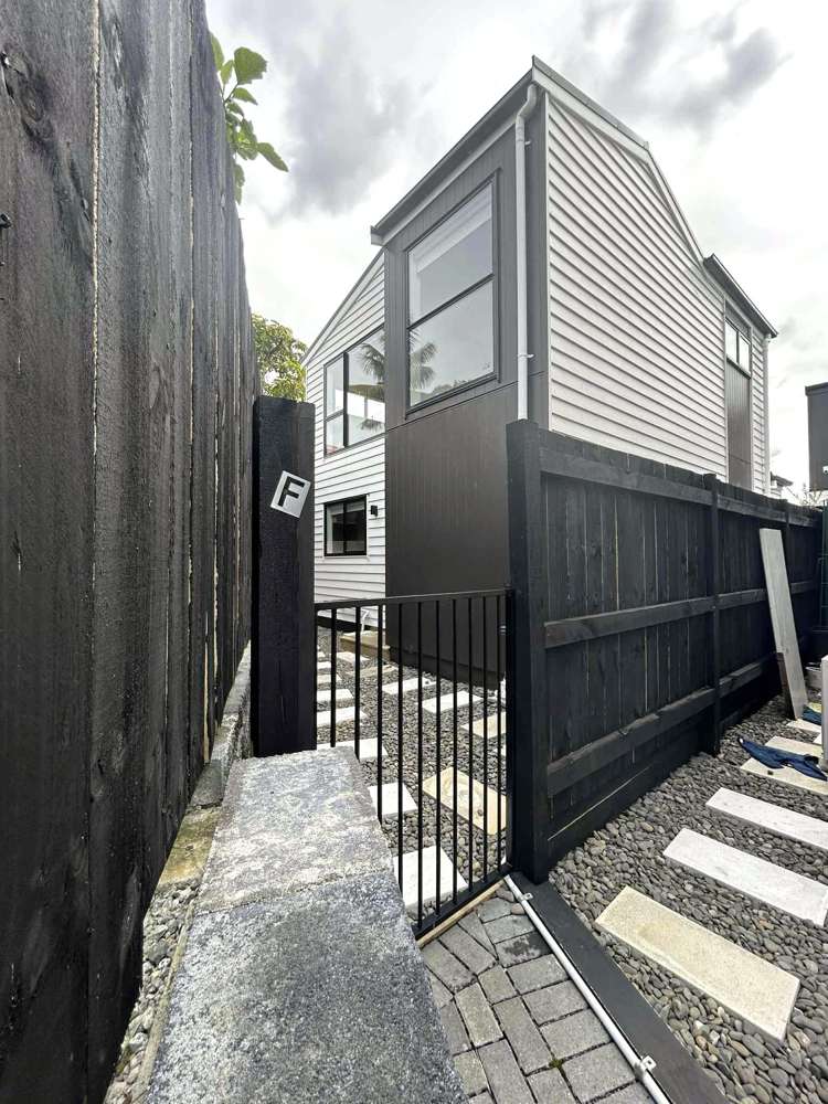 4f Hepburn Road Glendene_11