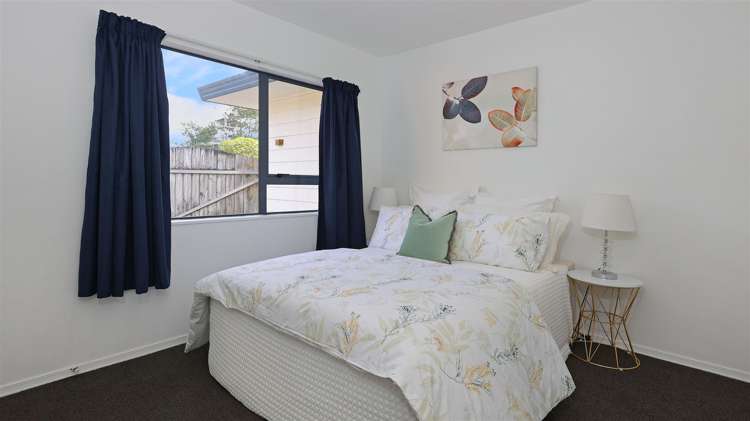 186 Henderson Valley Road Henderson_15