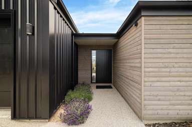 15 Riverslea Road_2