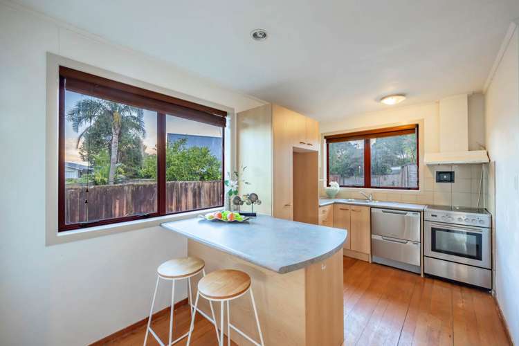 108a Mcleod Road Te Atatu South_7