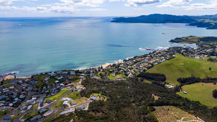 19 Sunrise Place Cable Bay_50