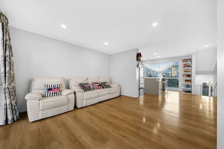 12 Panakenake Way Flat Bush_4