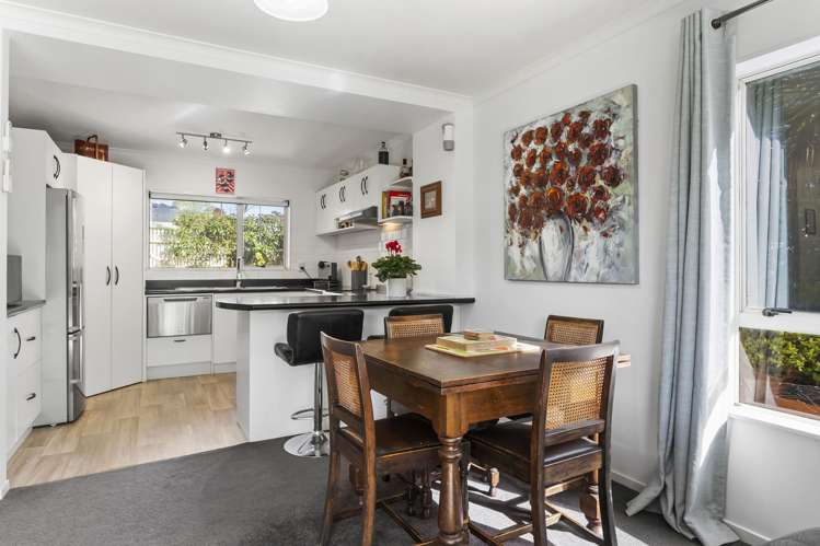 1/27 Lucienne Drive Ranui_7