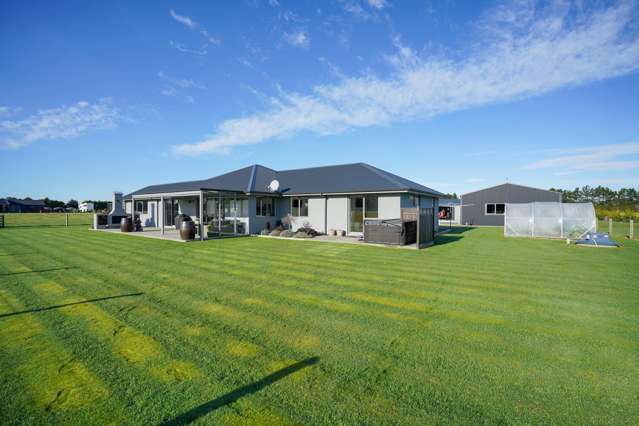 Outstanding Lifestyle Property, Extensive Shedding