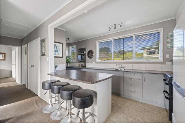 15 Banks Road Kawakawa Bay_3