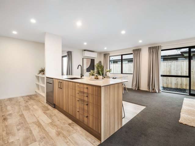 160 Faringdon Boulevard Rolleston_4