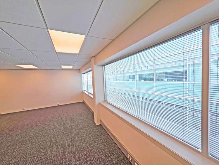 17 Great South Road Epsom_4