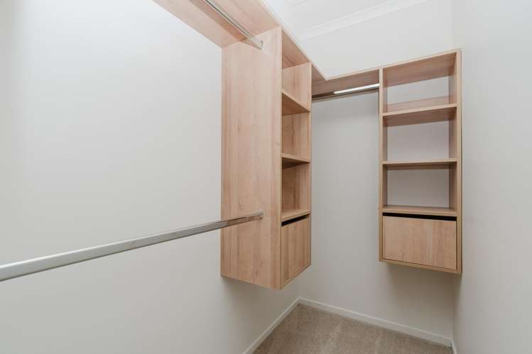 2/11 Gazeley Avenue Silverdale_13
