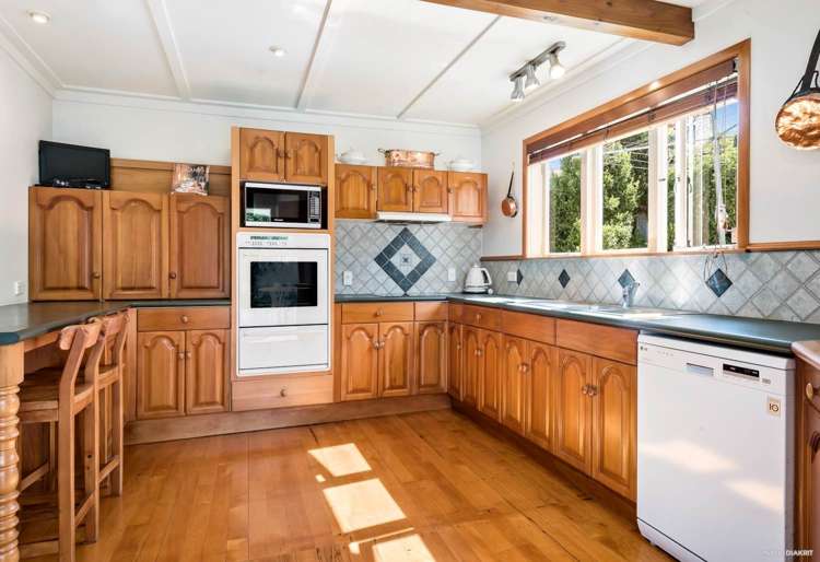 848 Beach Road Torbay_5