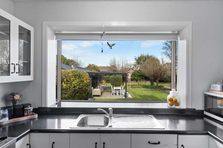 86 Neill Street Hornby_11