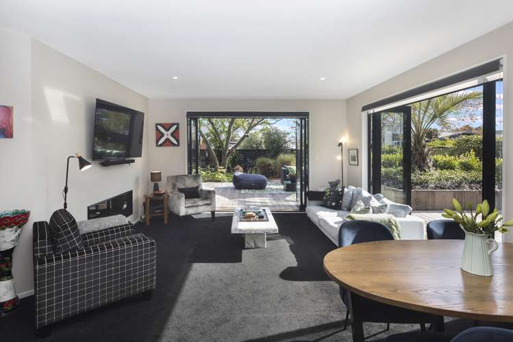 2 Country Place Burwood_10